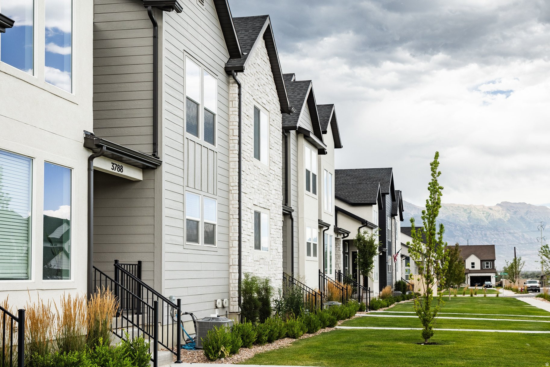 RIVER POINT - Residential