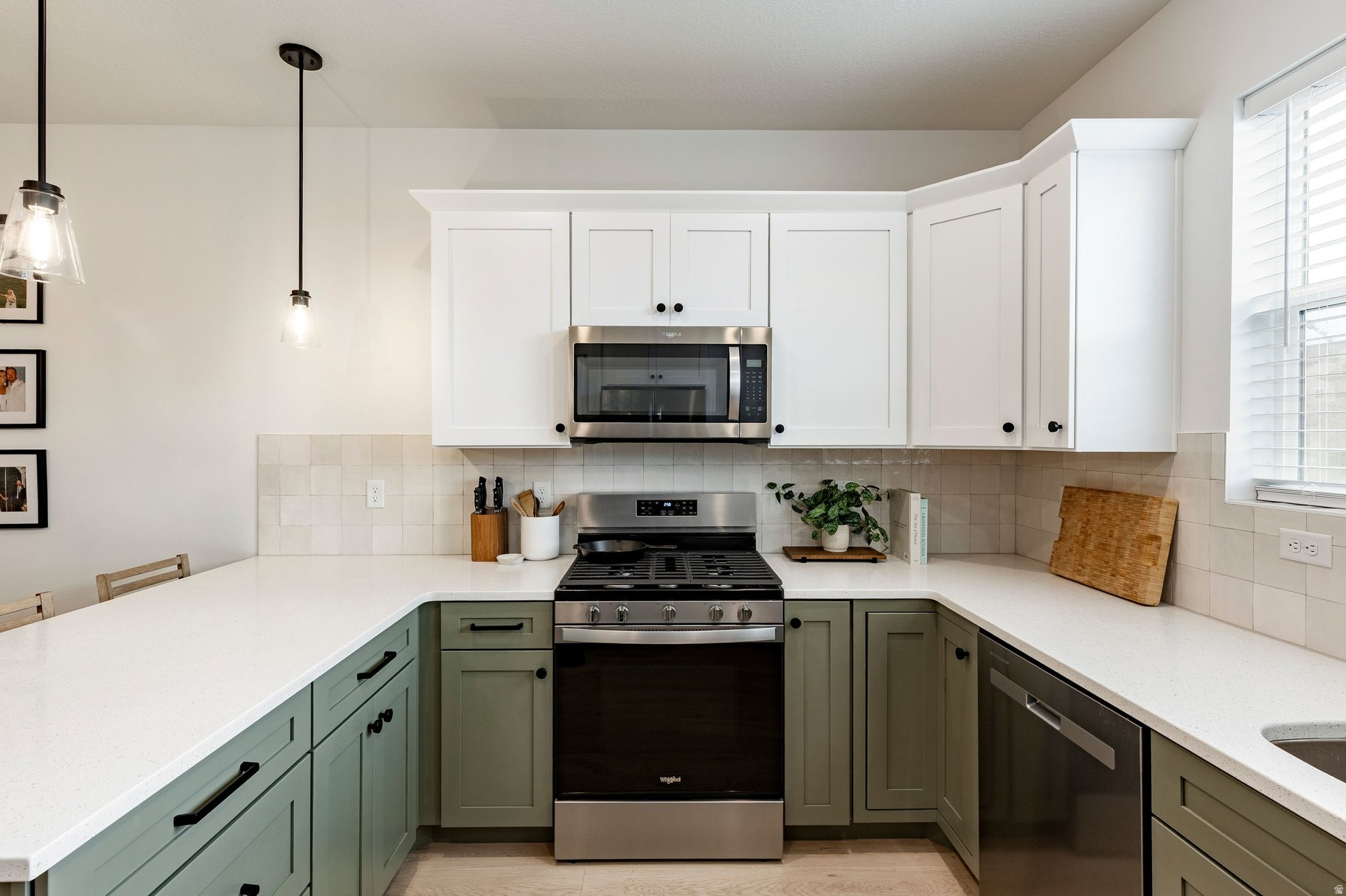 RIVER POINT - Residential