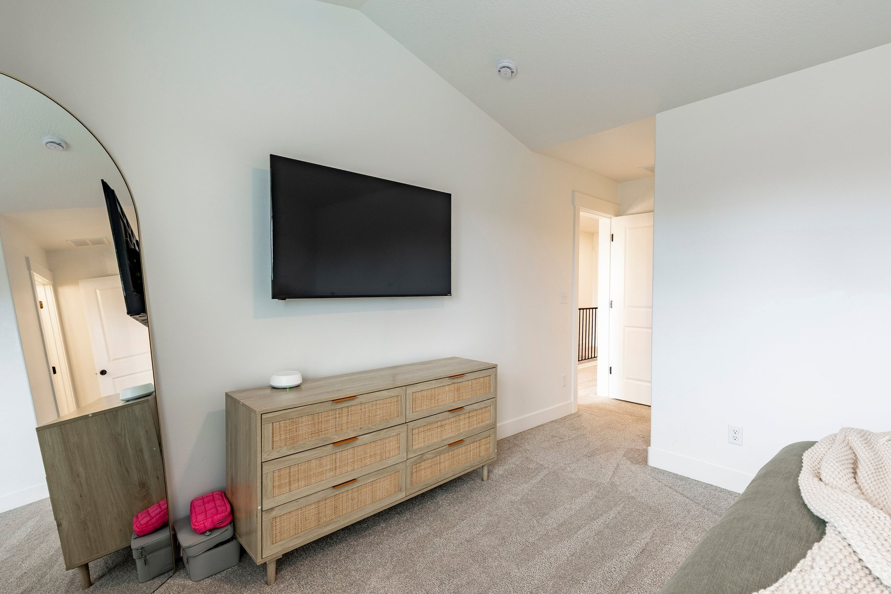 RIVER POINT - Residential