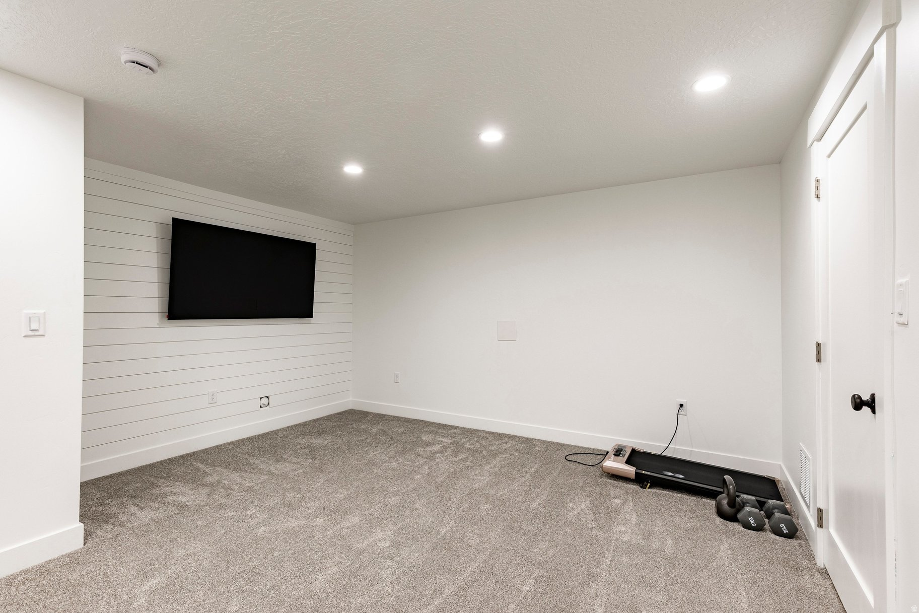 RIVER POINT - Residential