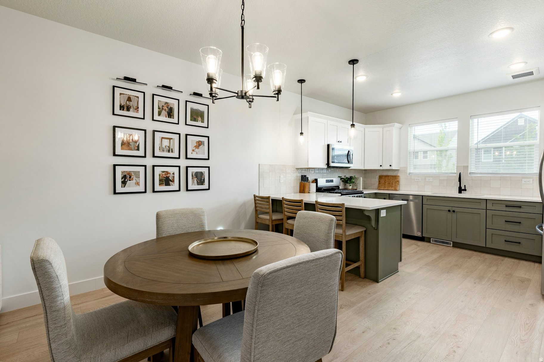 RIVER POINT - Residential