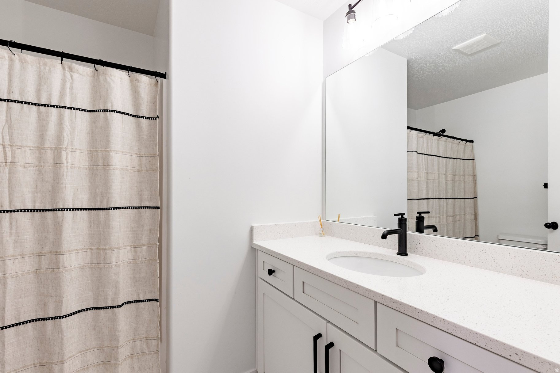 RIVER POINT - Residential