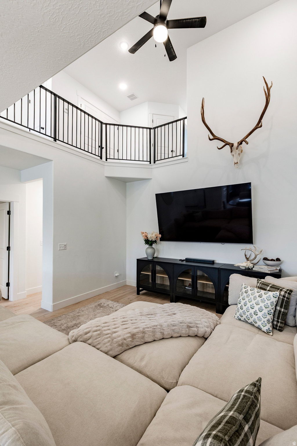 RIVER POINT - Residential