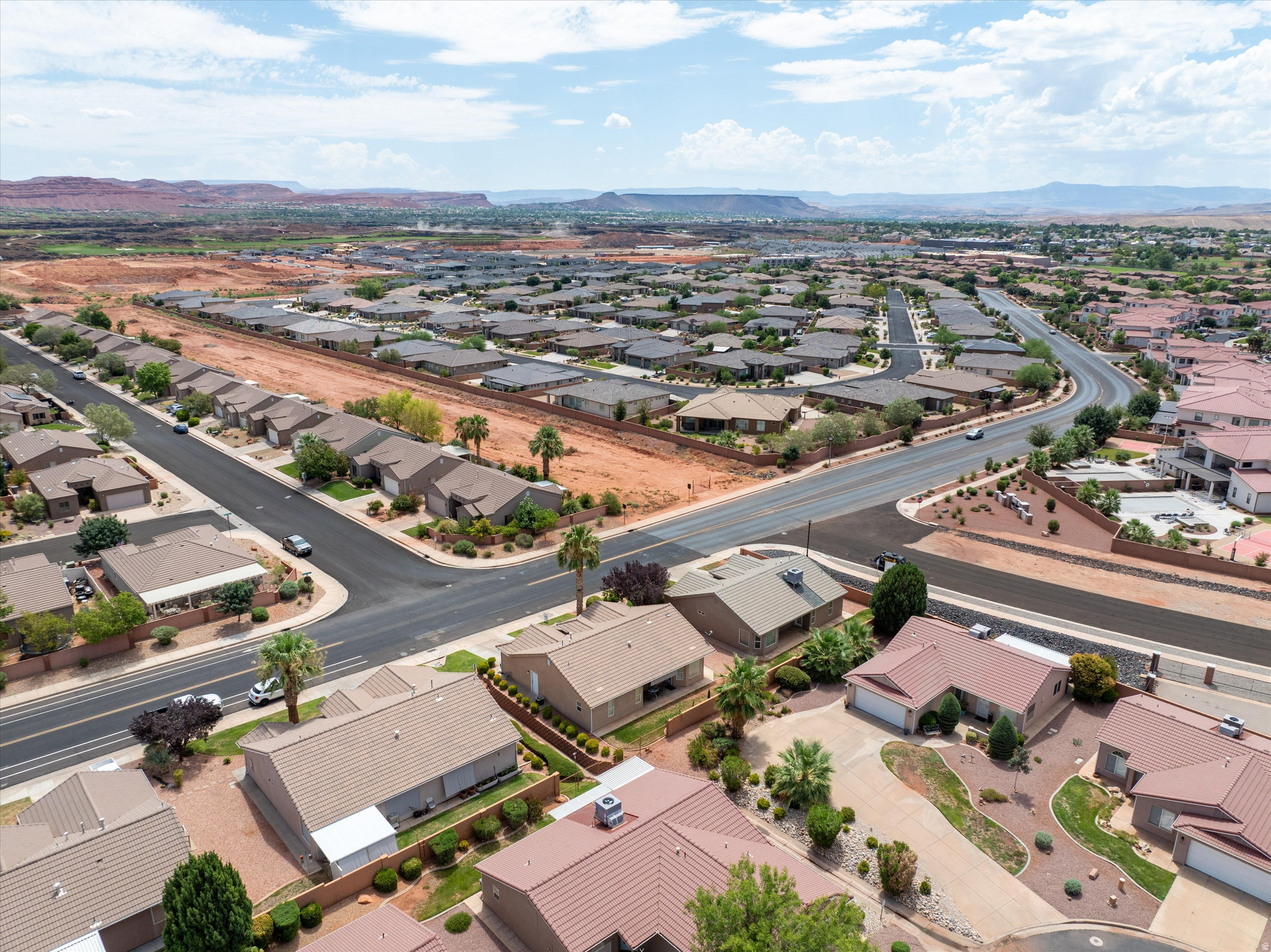 PADRE LAKES TH 7 - Residential
