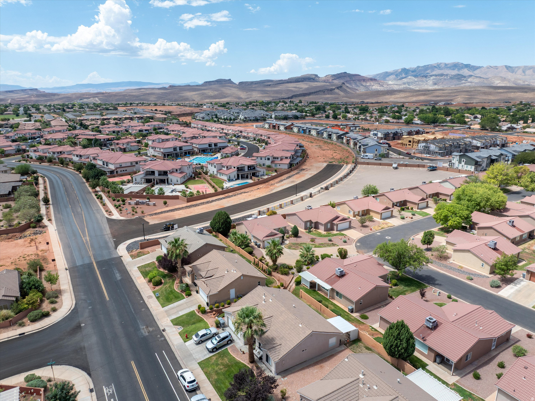 PADRE LAKES TH 7 - Residential