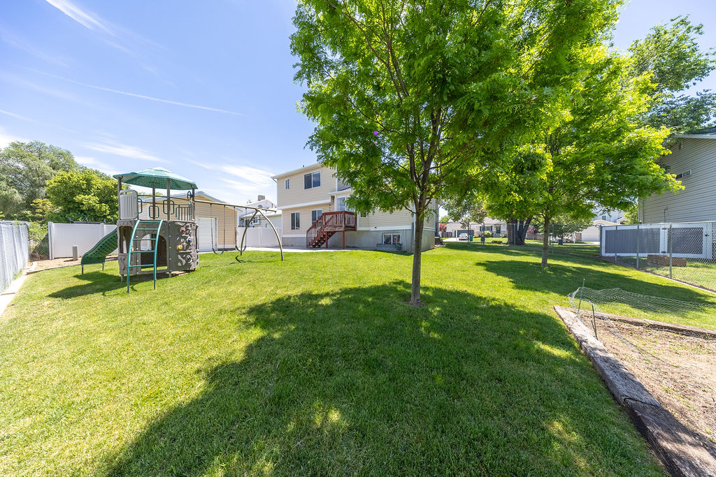 EDGEWATER ESTATES #2 - Residential