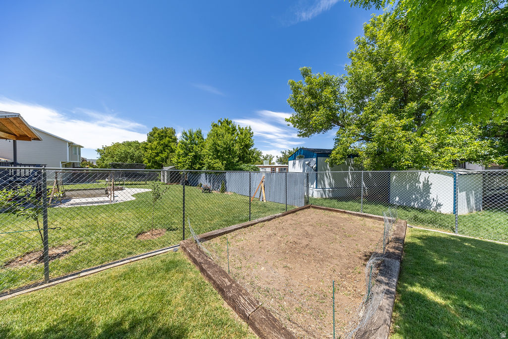 EDGEWATER ESTATES #2 - Residential