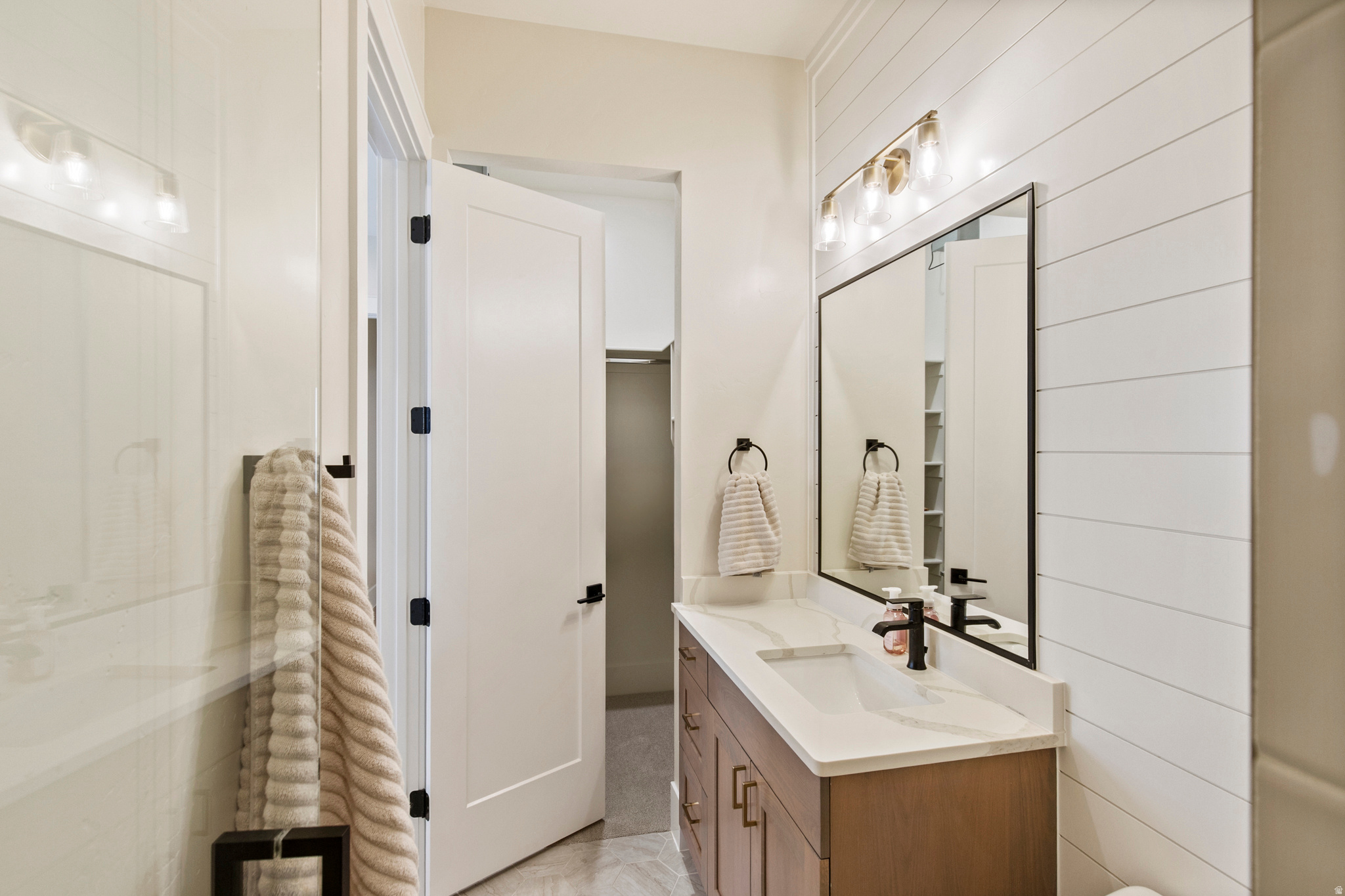 MOORLAND PARK 5 - Residential