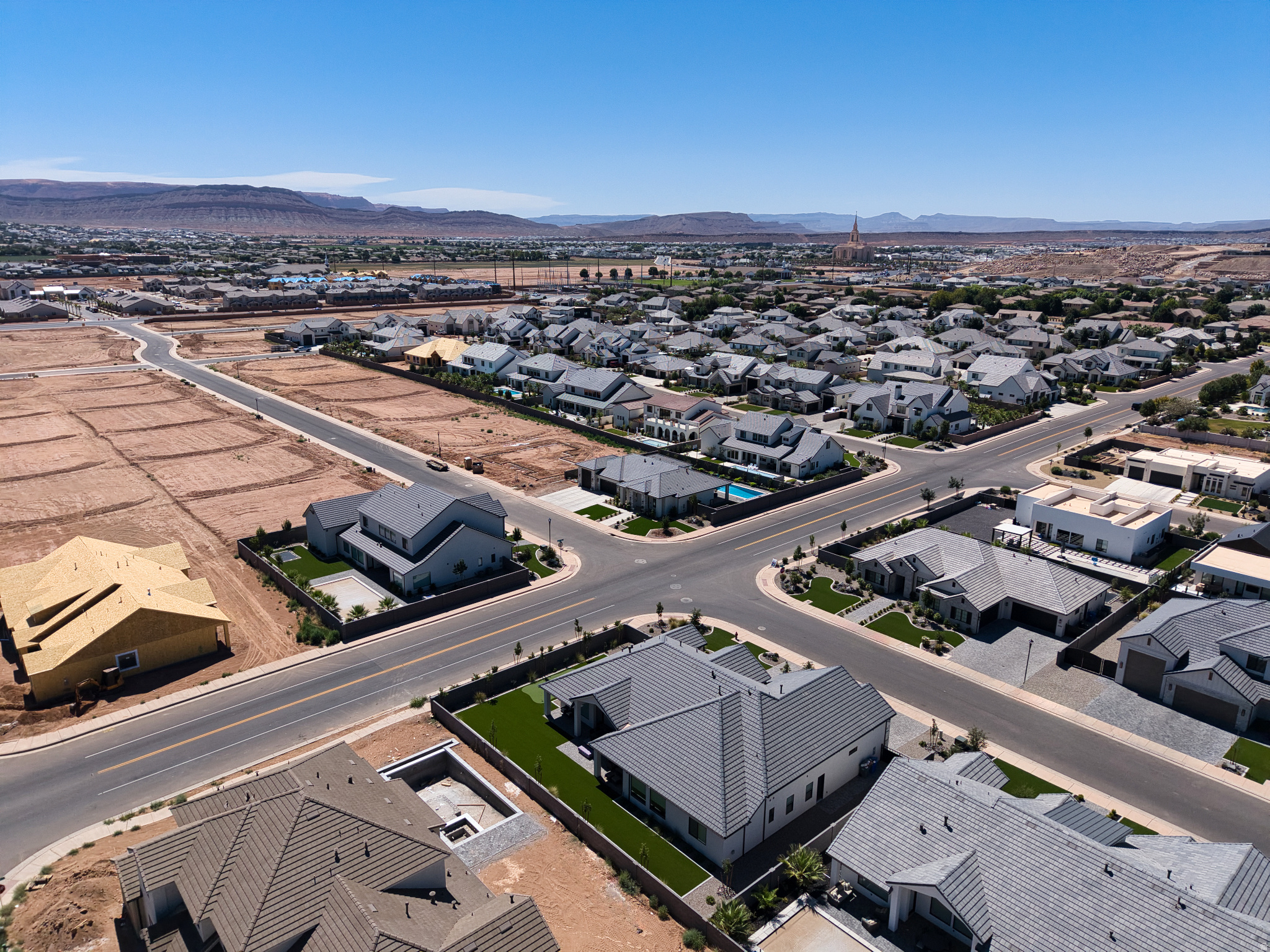 MOORLAND PARK 5 - Residential