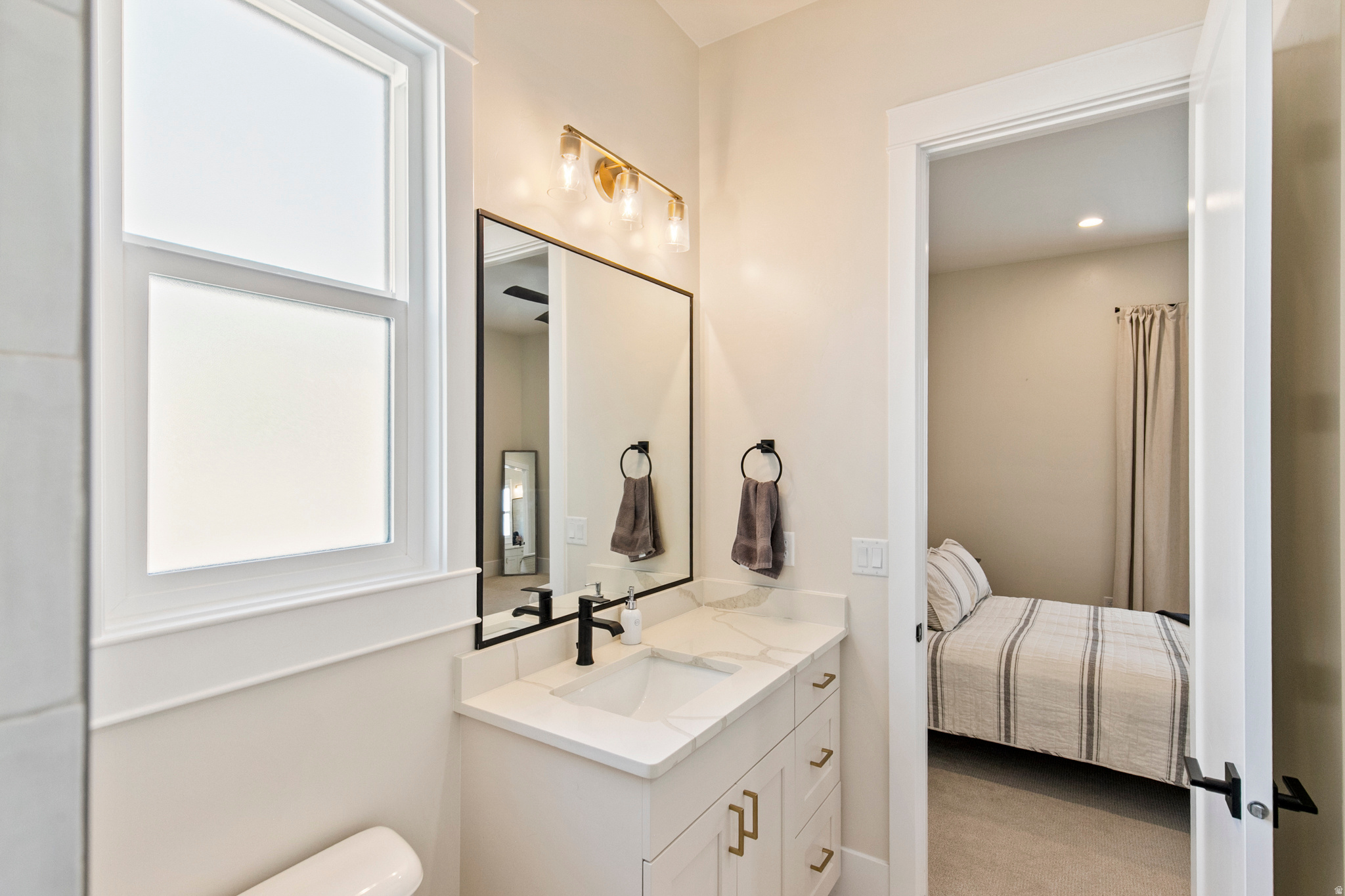MOORLAND PARK 5 - Residential