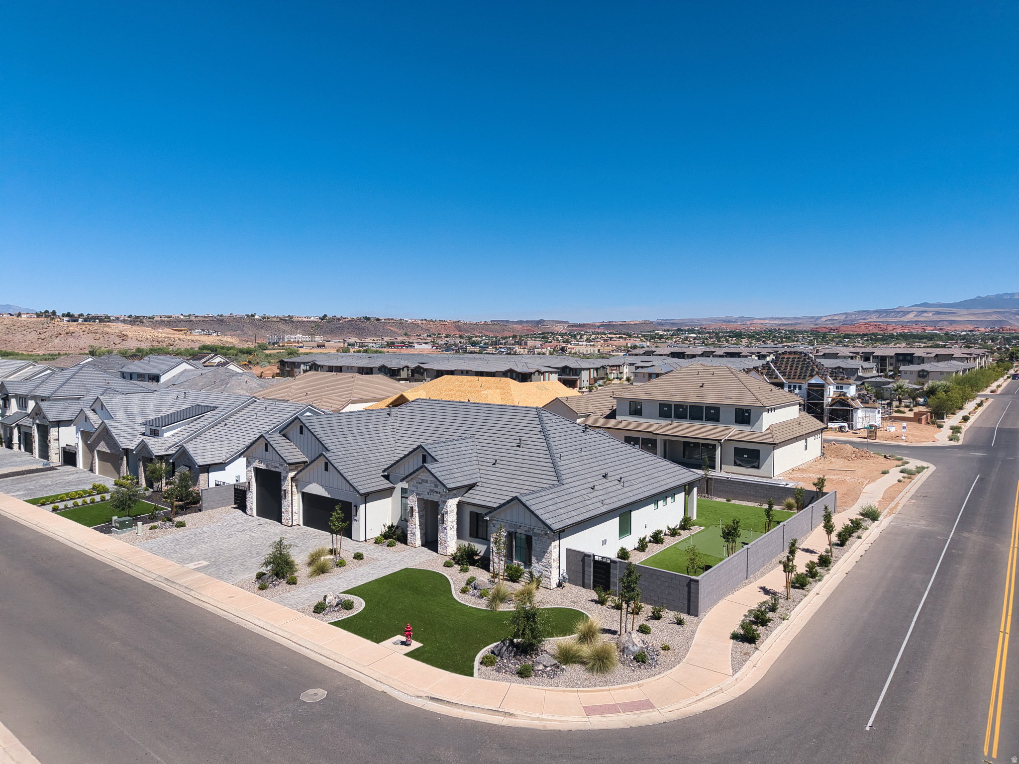 MOORLAND PARK 5 - Residential