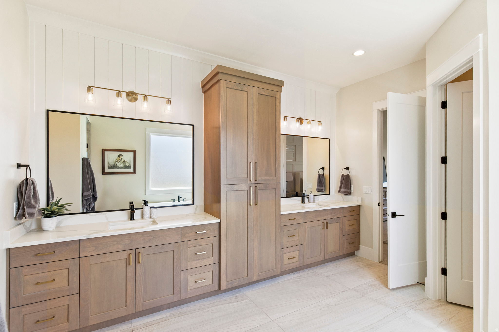 MOORLAND PARK 5 - Residential