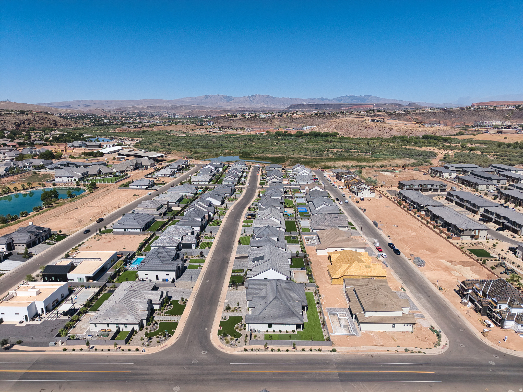 MOORLAND PARK 5 - Residential