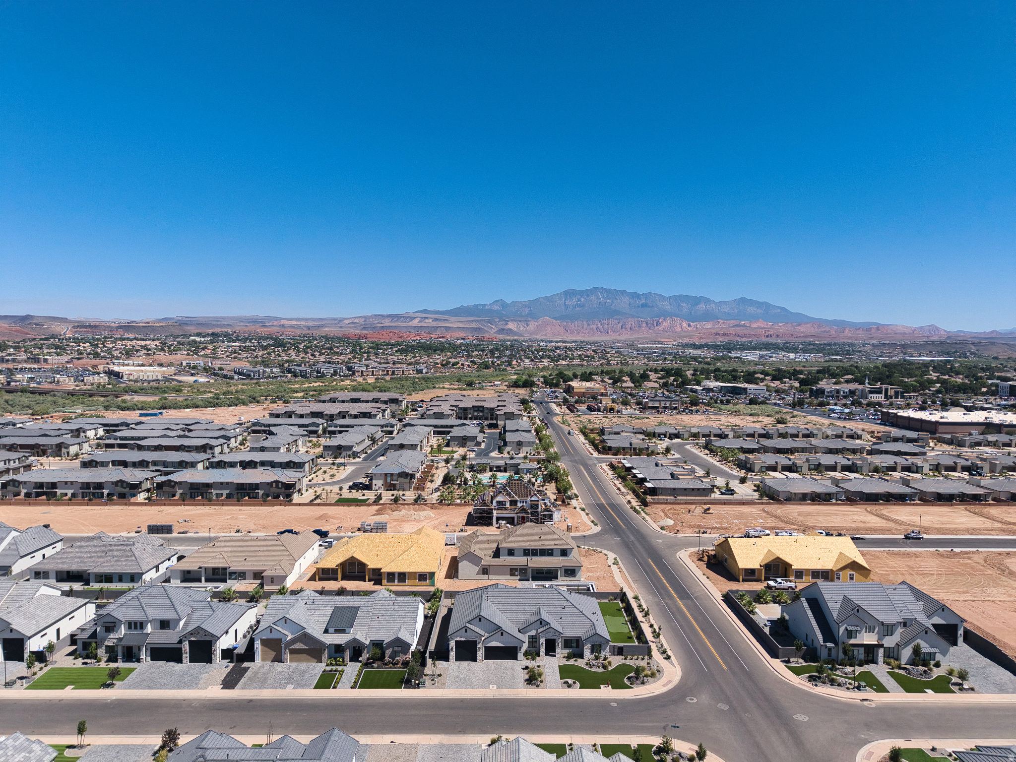 MOORLAND PARK 5 - Residential
