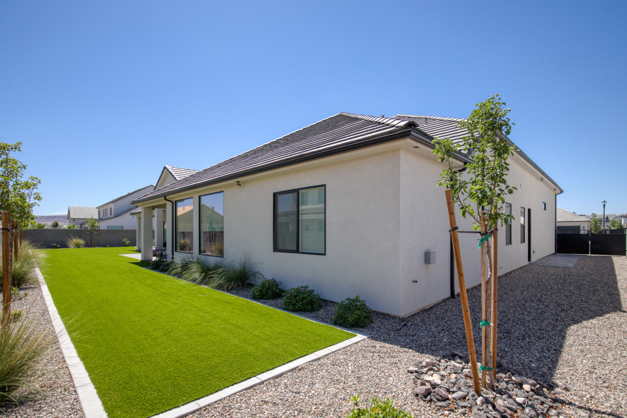 MOORLAND PARK 5 - Residential