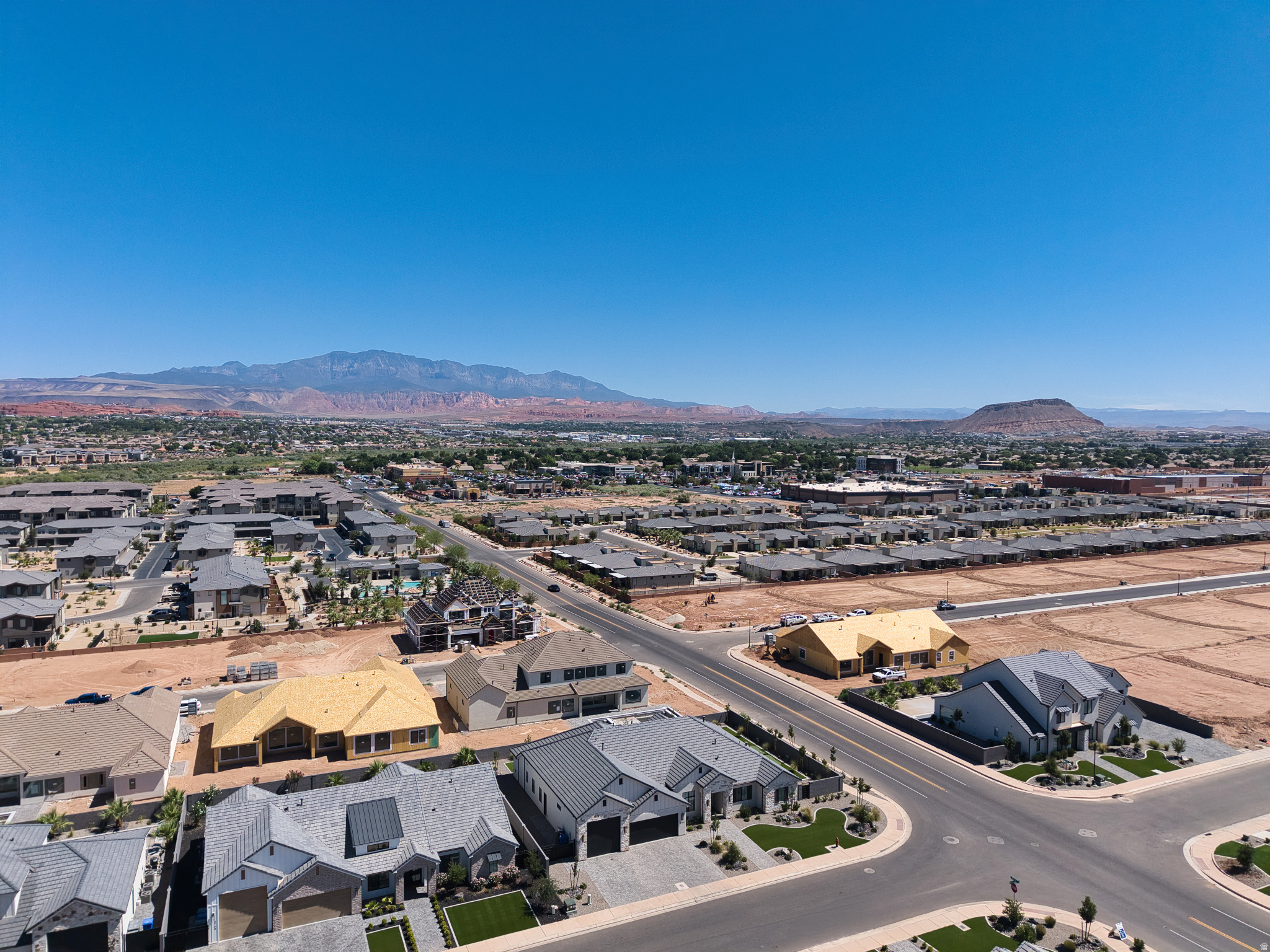 MOORLAND PARK 5 - Residential