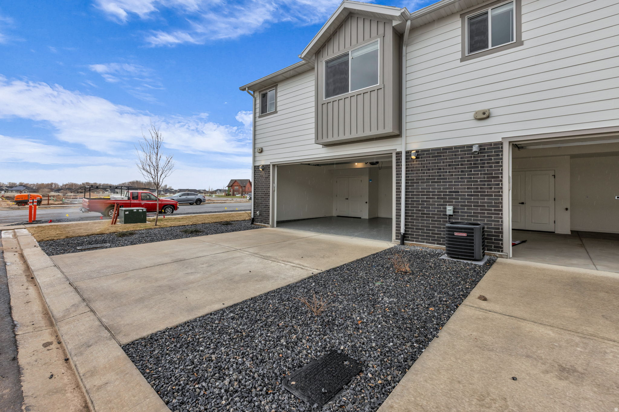 FREEDOM COURT - Residential