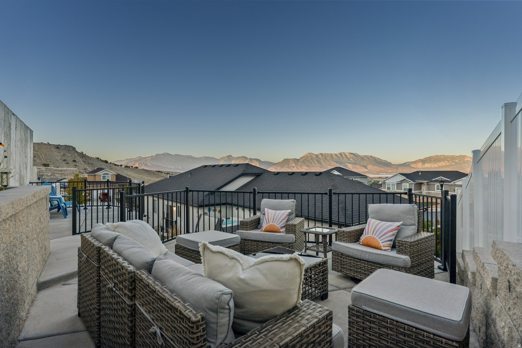 SKYLINE RIDGE - Residential