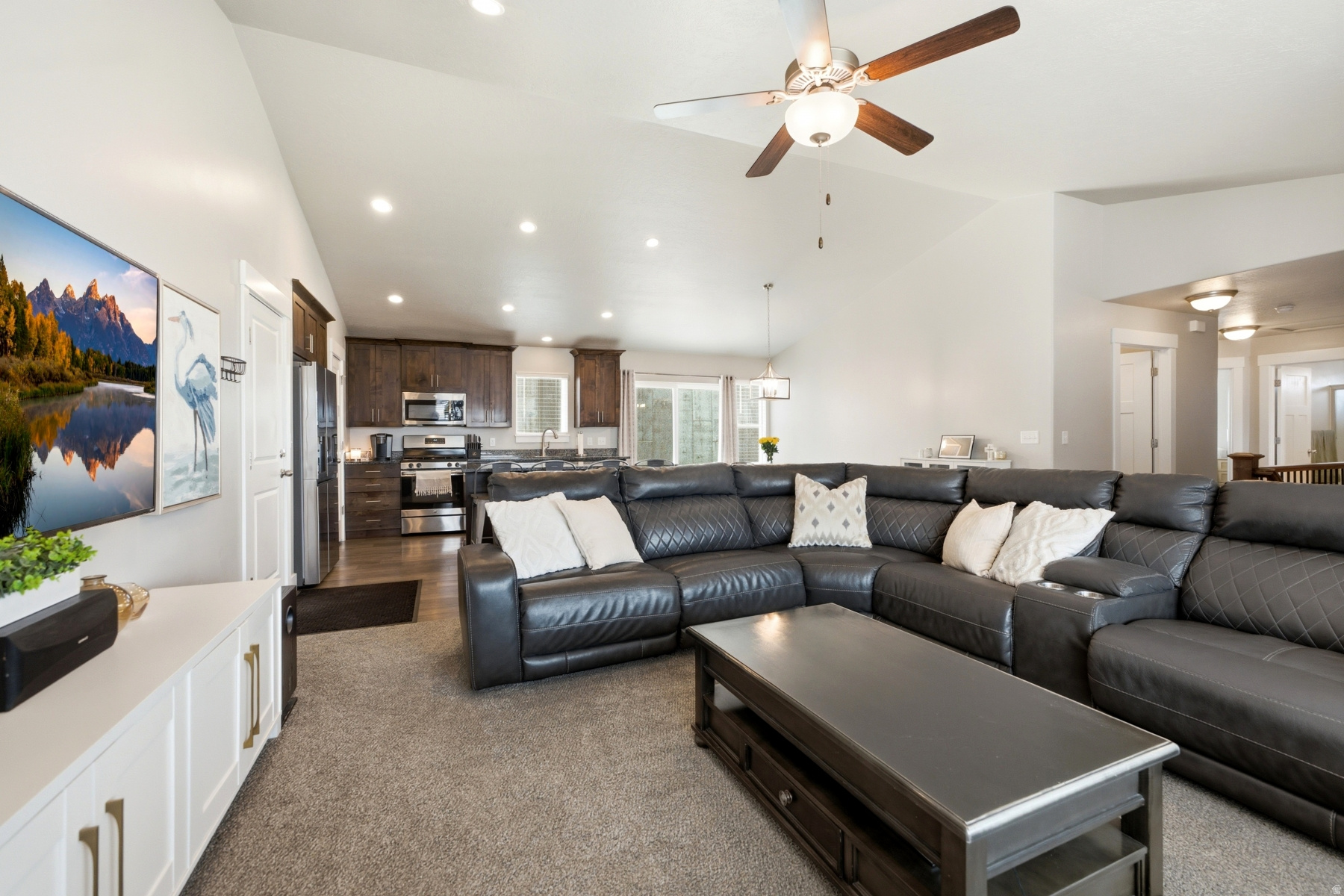 SKYLINE RIDGE - Residential