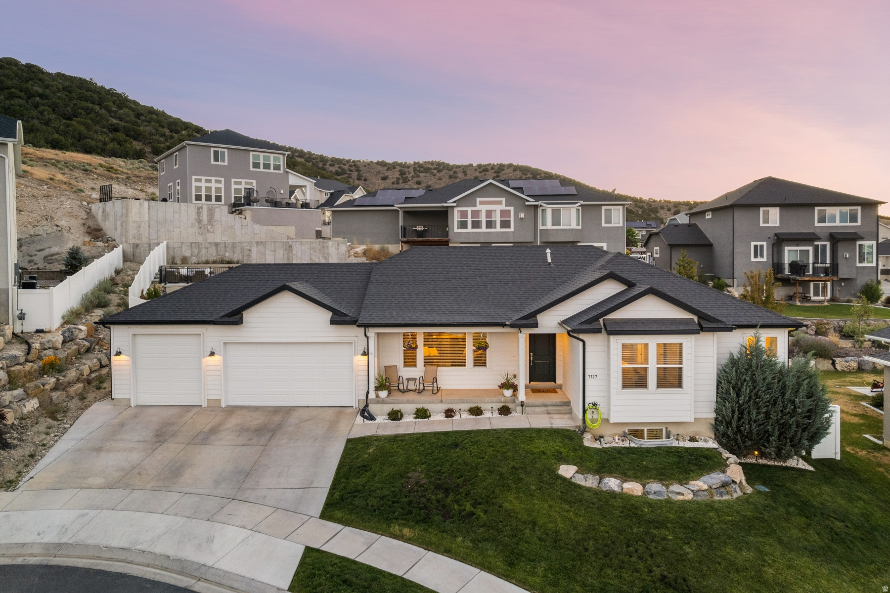 SKYLINE RIDGE - Residential