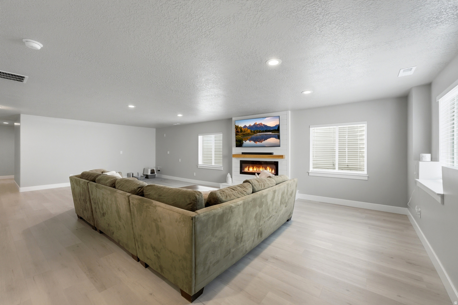 SKYLINE RIDGE - Residential