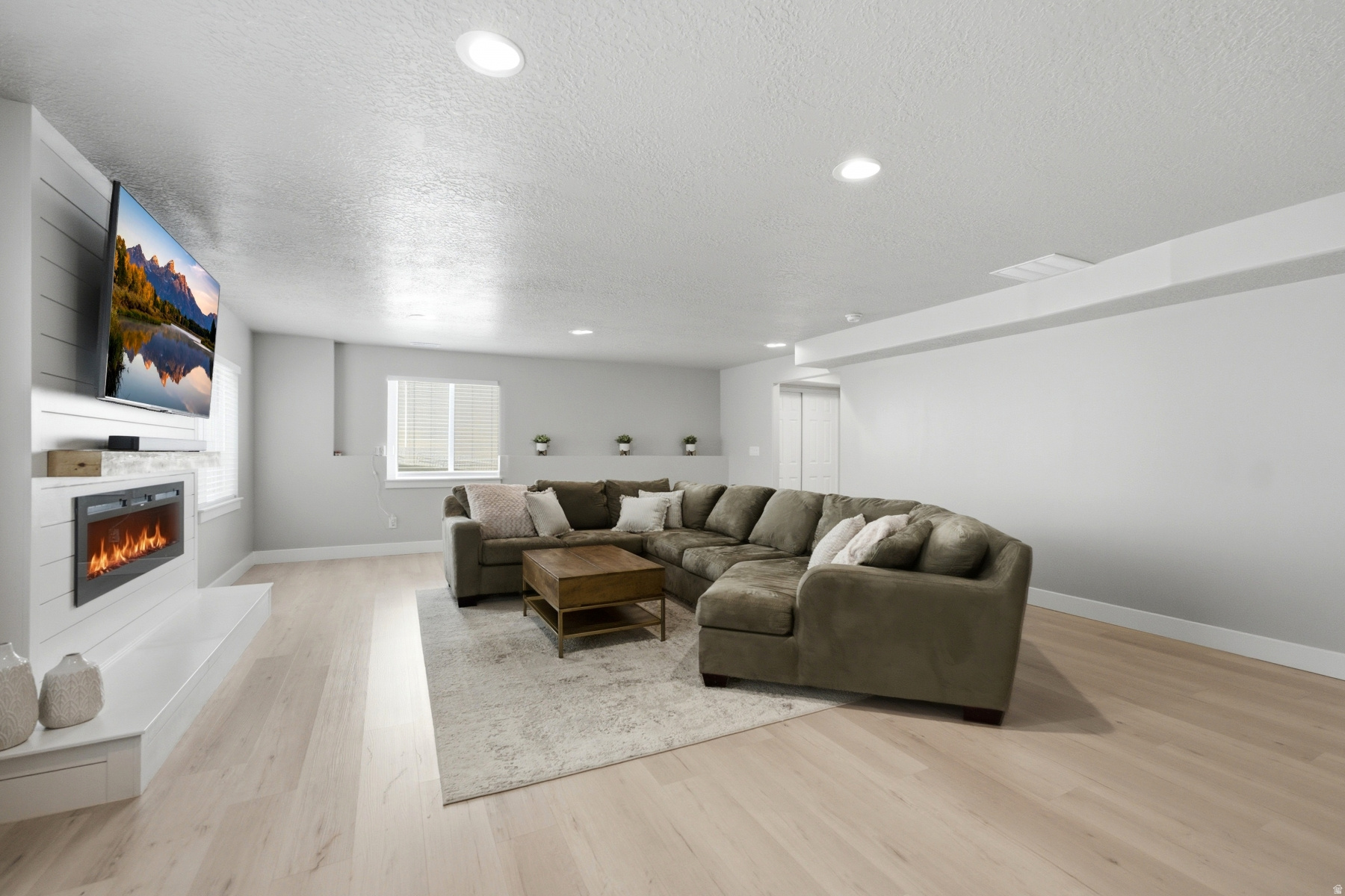 SKYLINE RIDGE - Residential
