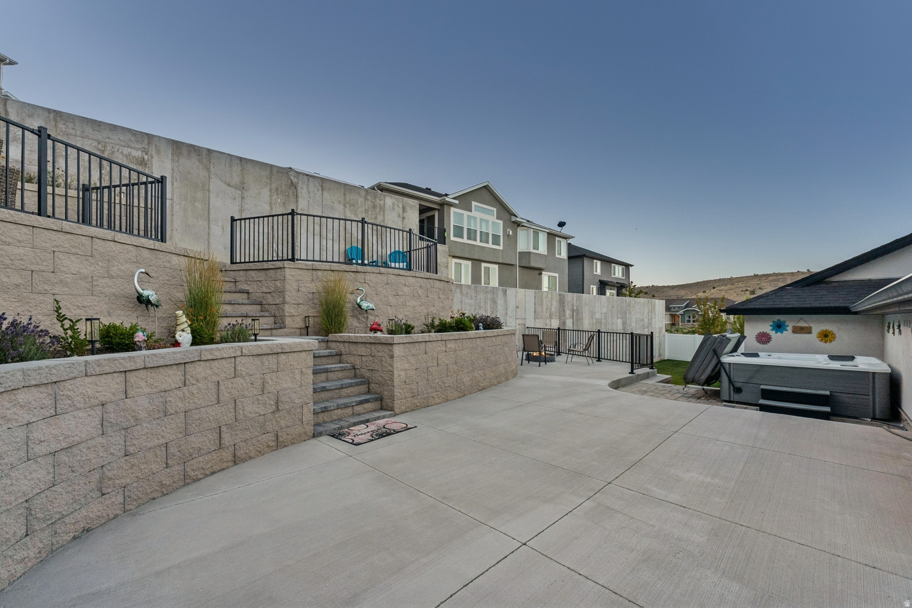 SKYLINE RIDGE - Residential