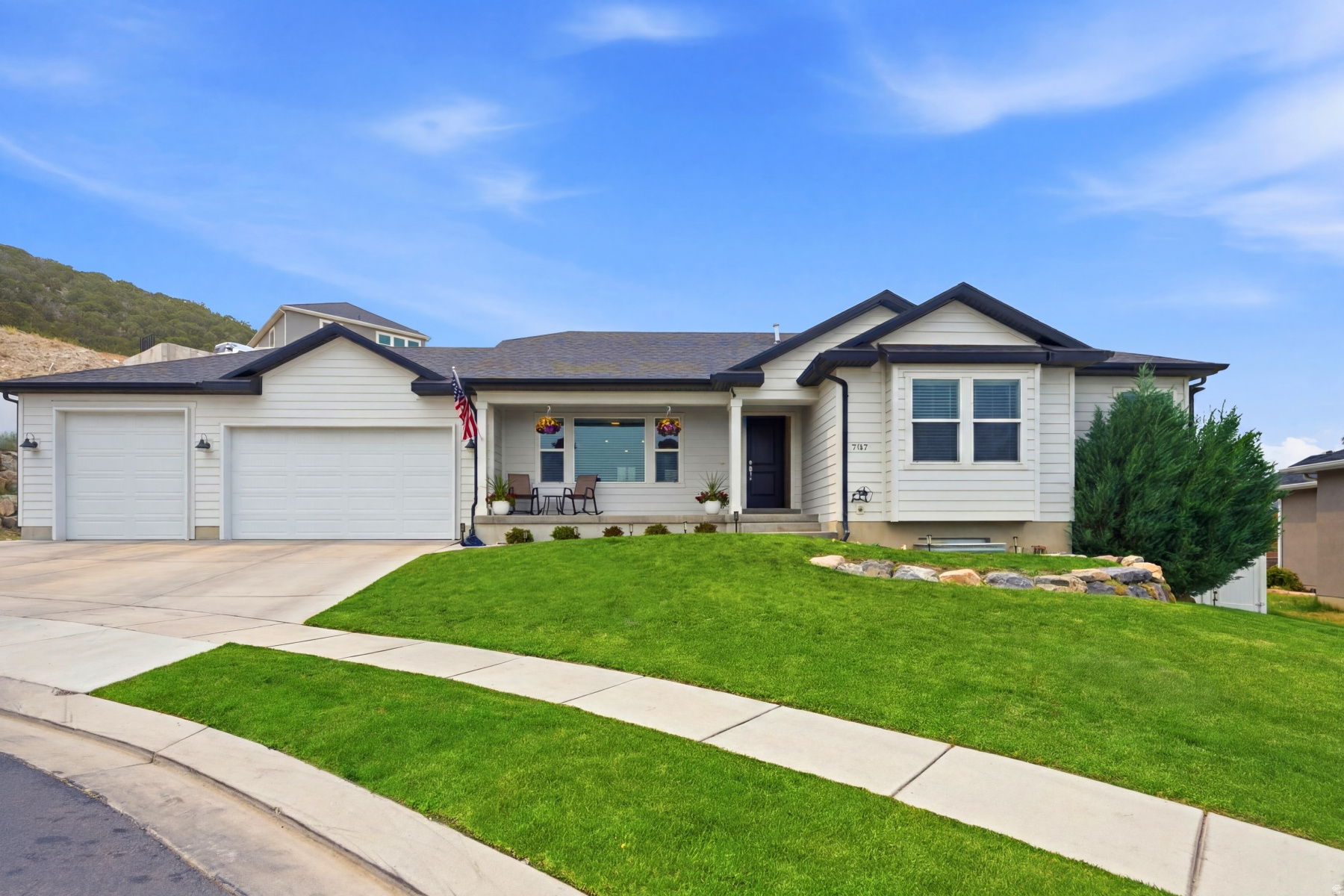 SKYLINE RIDGE - Residential