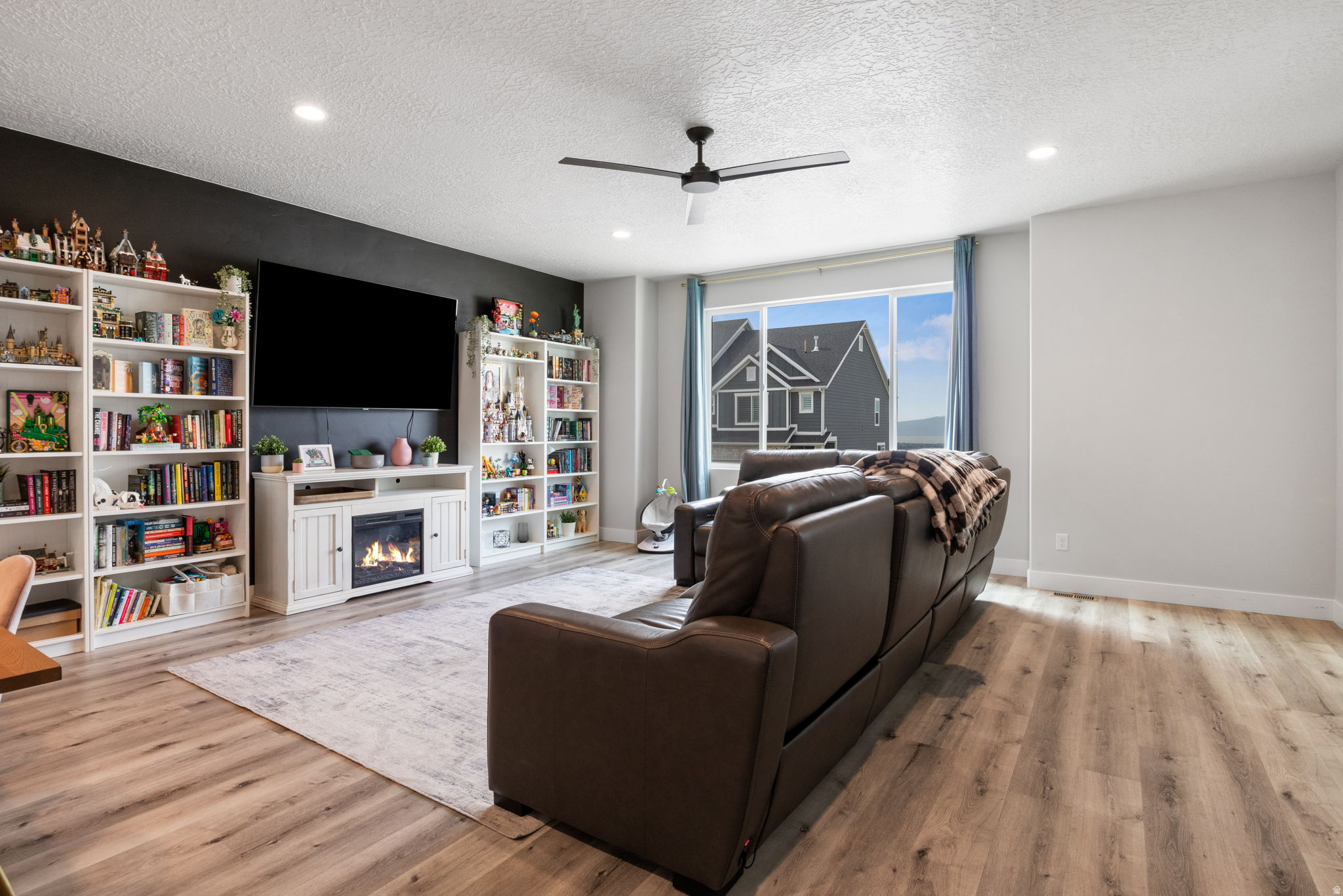 RIDGE - Residential