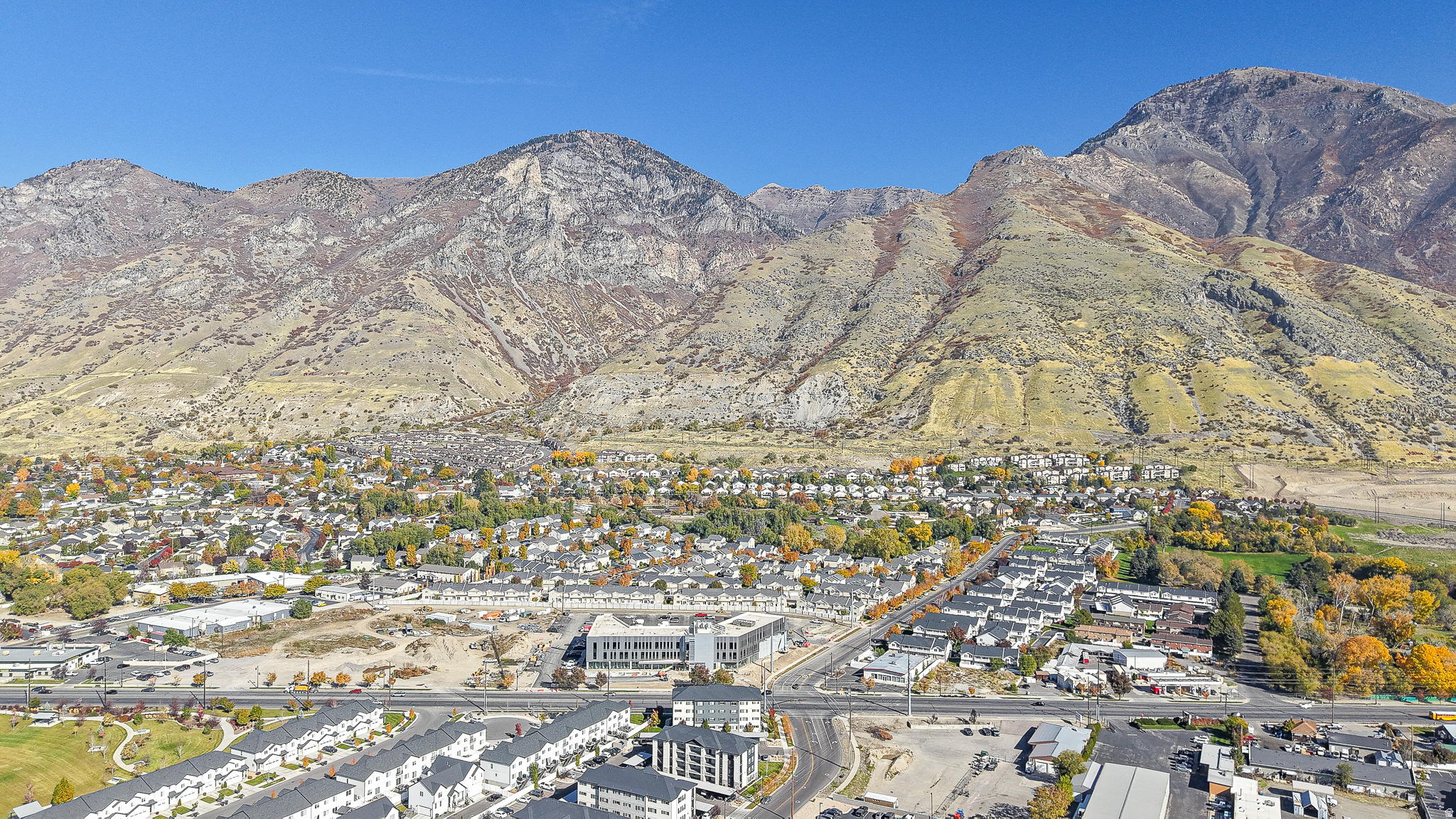 SPRING CREEK - Residential