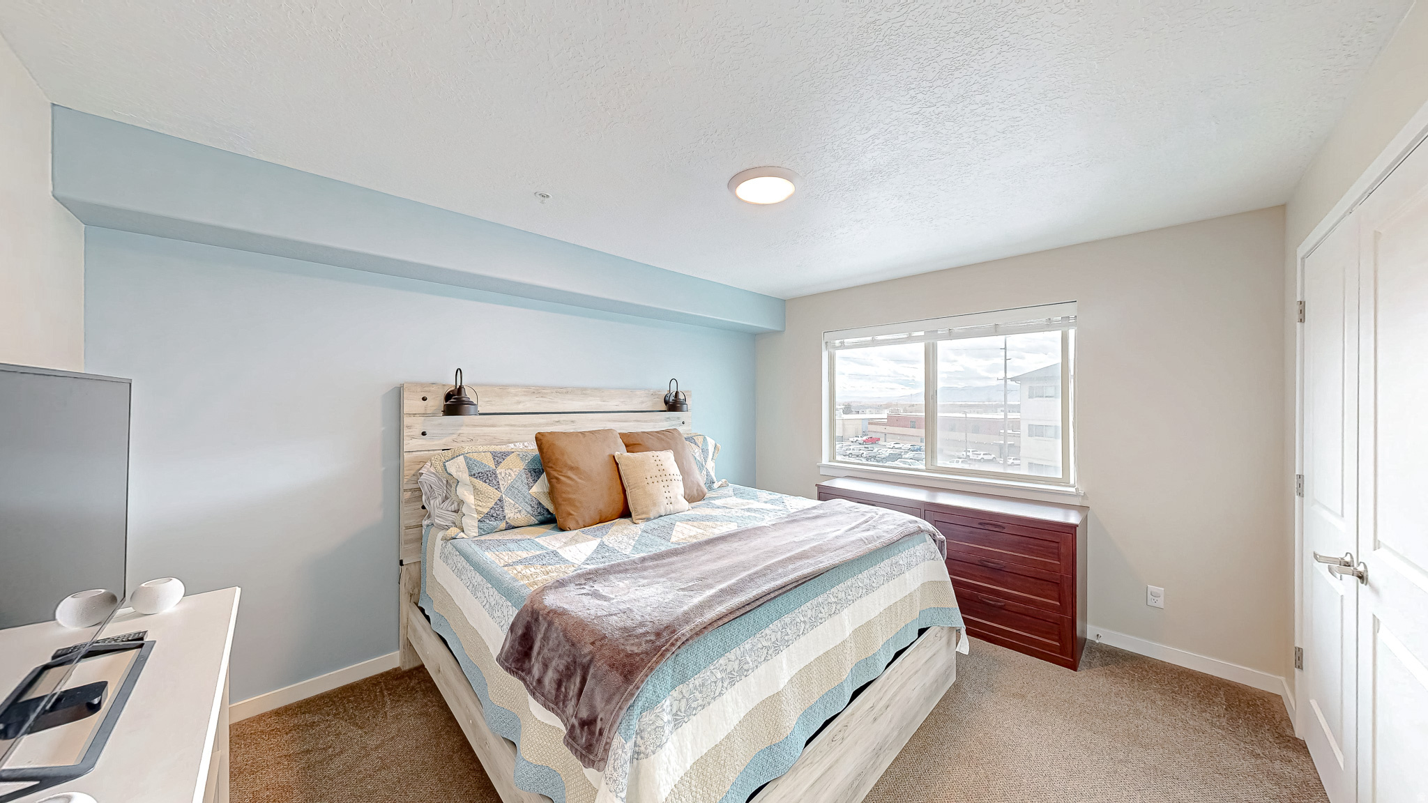 SPRING CREEK - Residential
