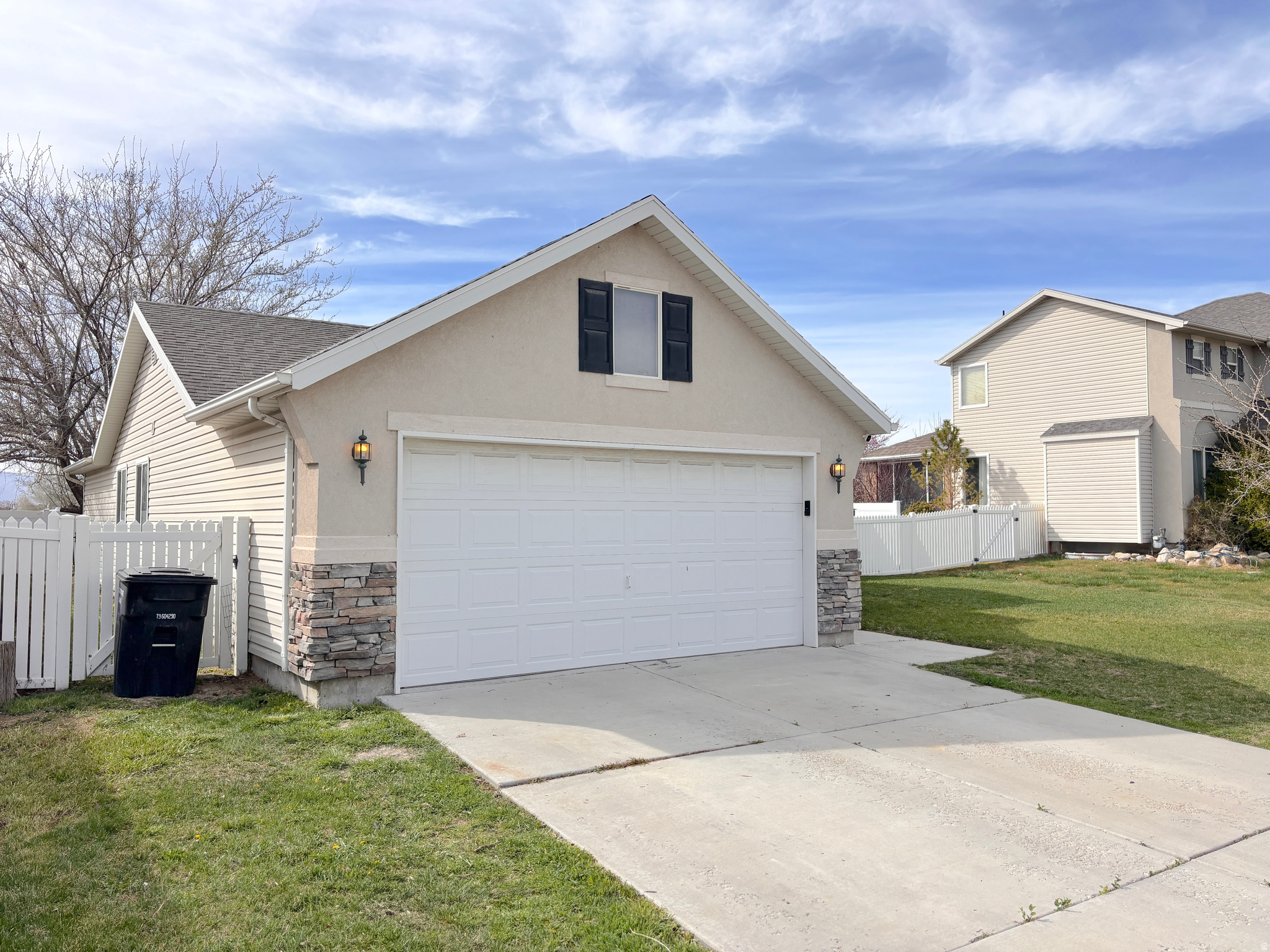 THE VILLAGE AT COUNTRY CROSSING - Residential