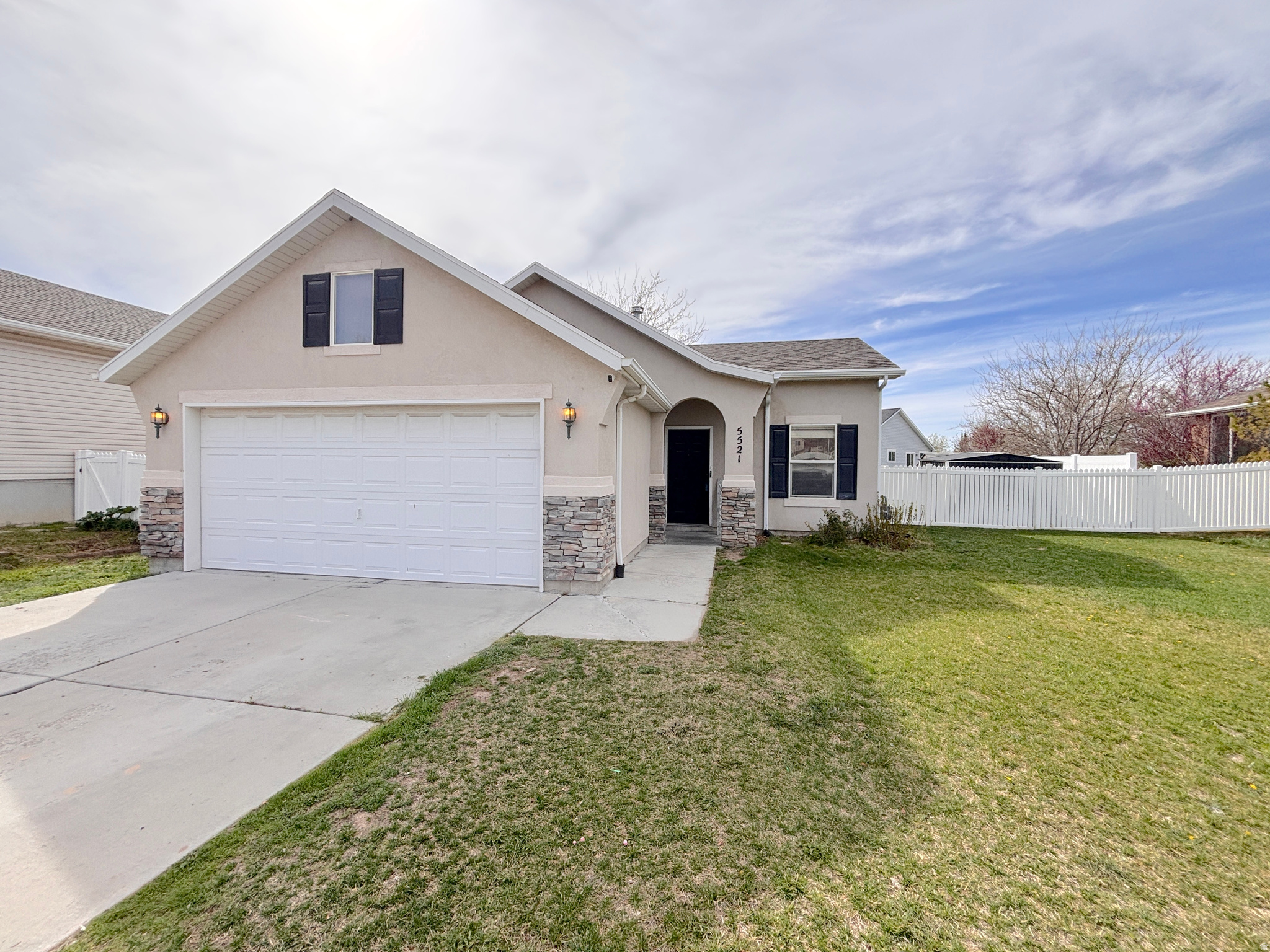 THE VILLAGE AT COUNTRY CROSSING - Residential