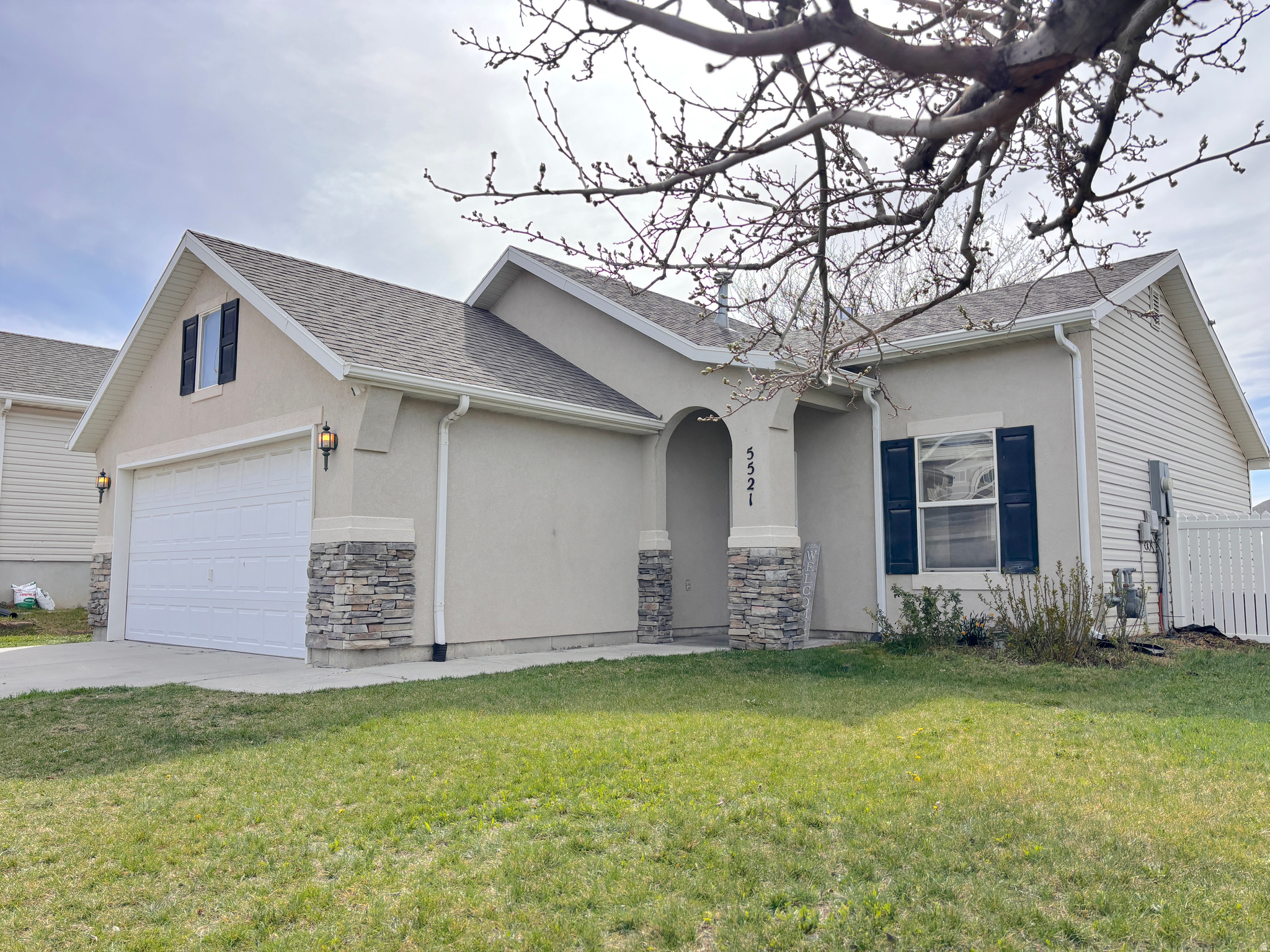 THE VILLAGE AT COUNTRY CROSSING - Residential
