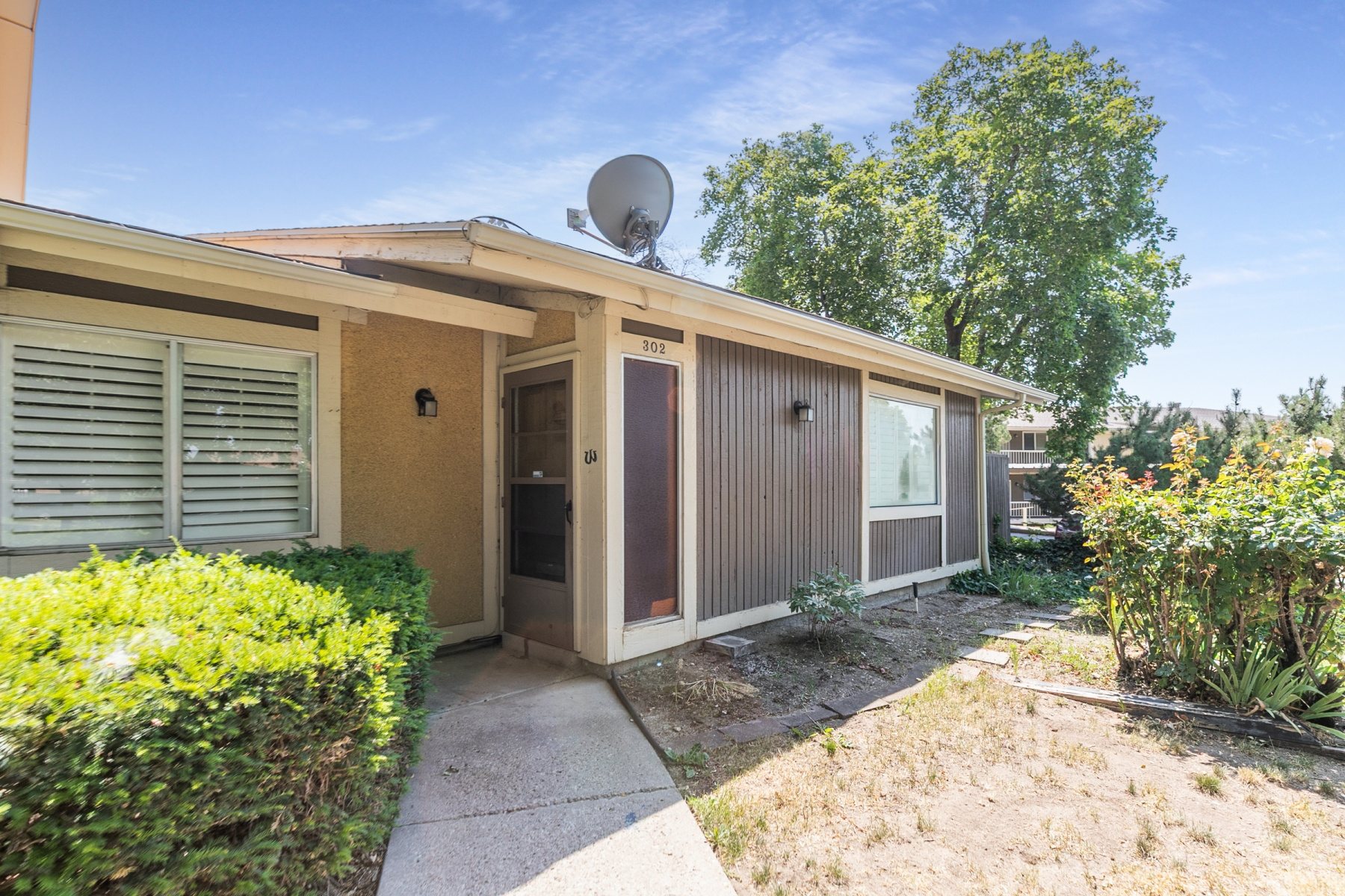 THREE FOUNTAINS - Residential