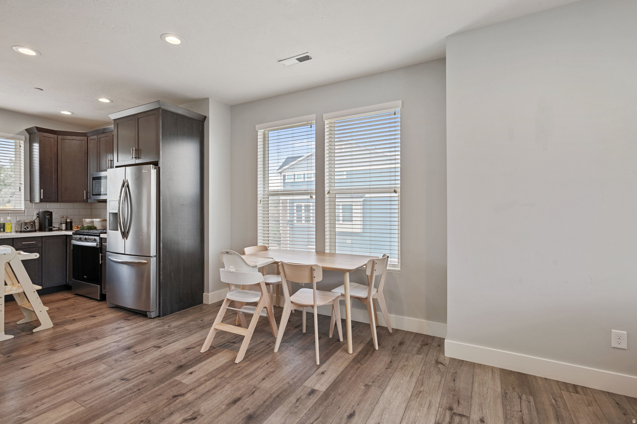 CREEKSIDE - Residential