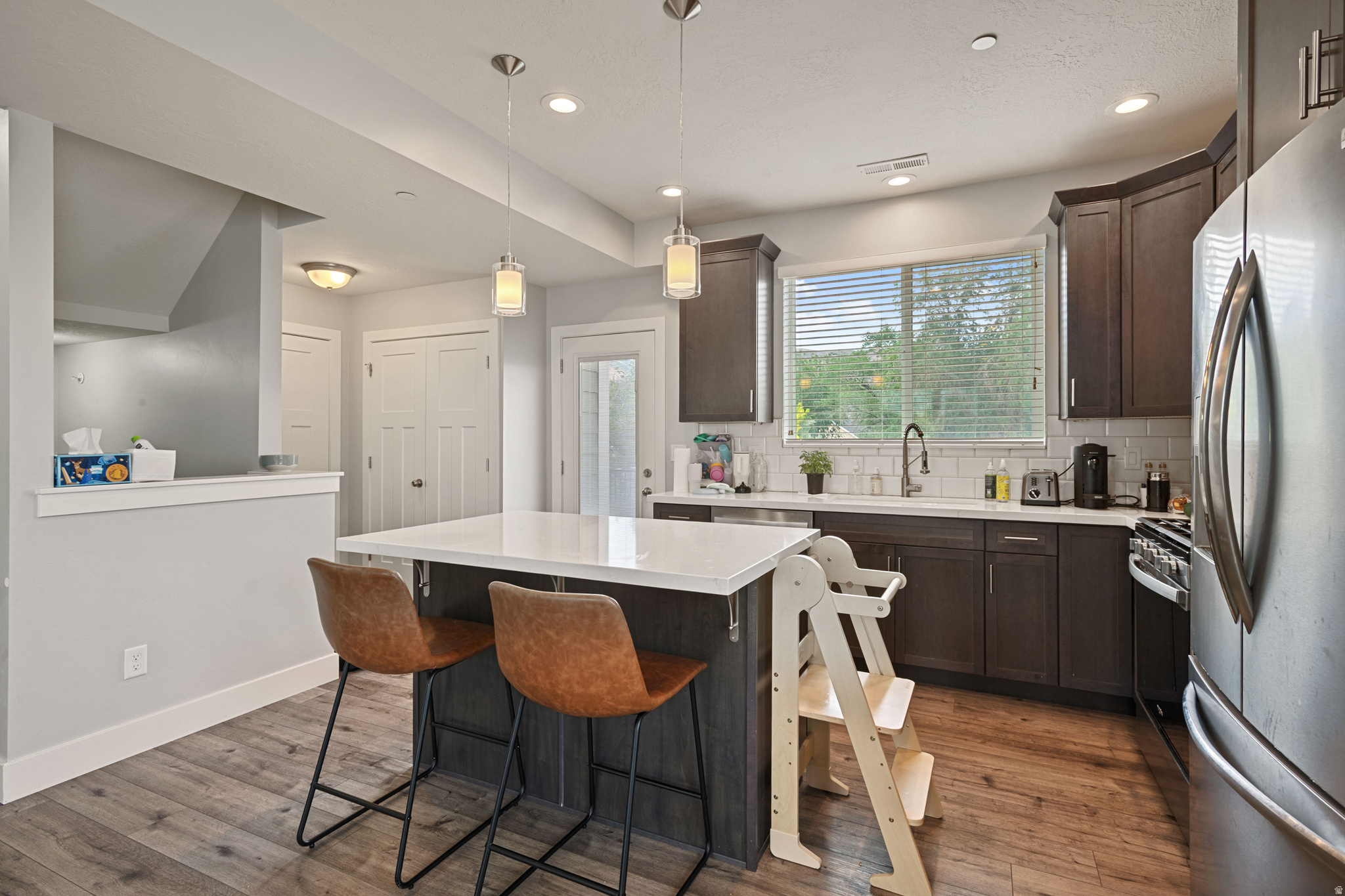 CREEKSIDE - Residential