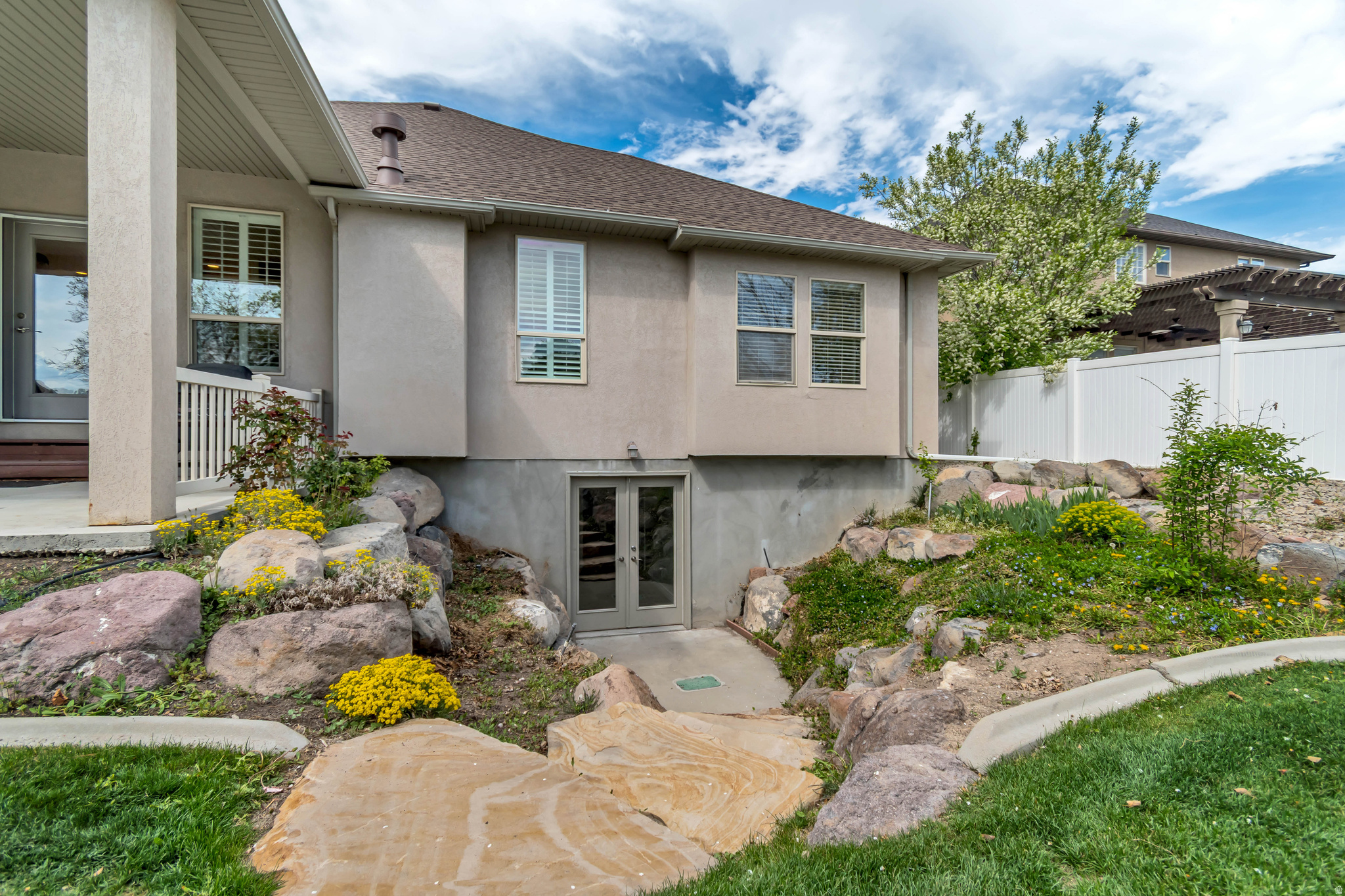 FOX GATE FARMS - Residential