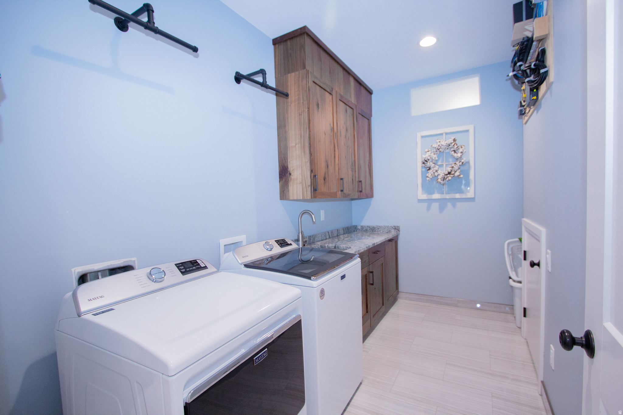 HAWK CREST - Residential