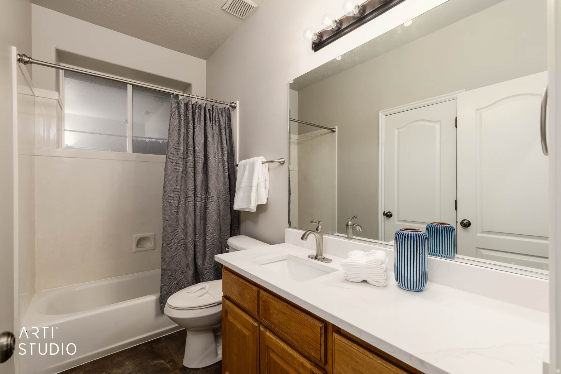 MIRAGE ESTATES - Residential
