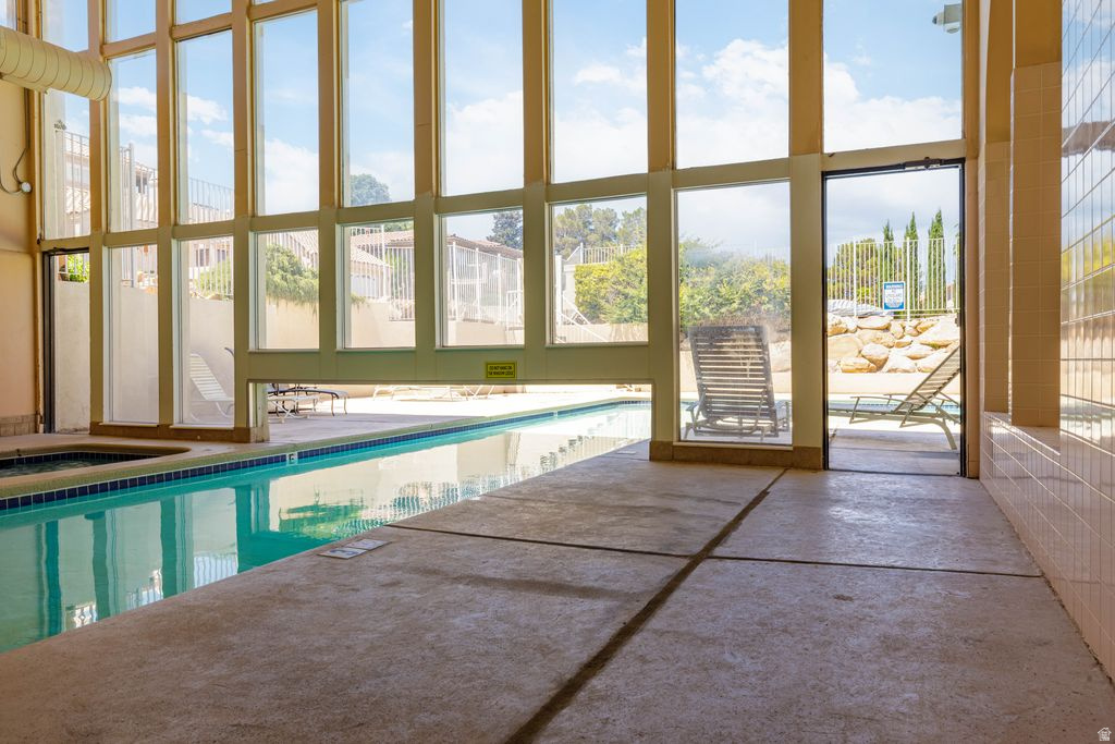 MIRAGE ESTATES - Residential
