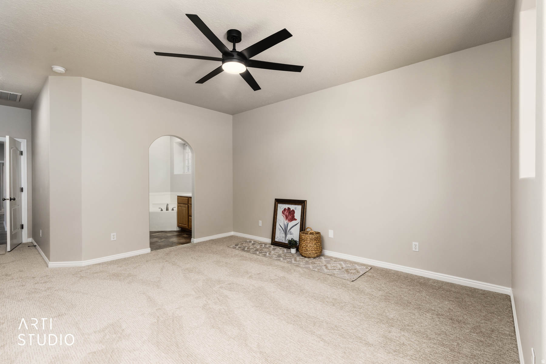 MIRAGE ESTATES - Residential