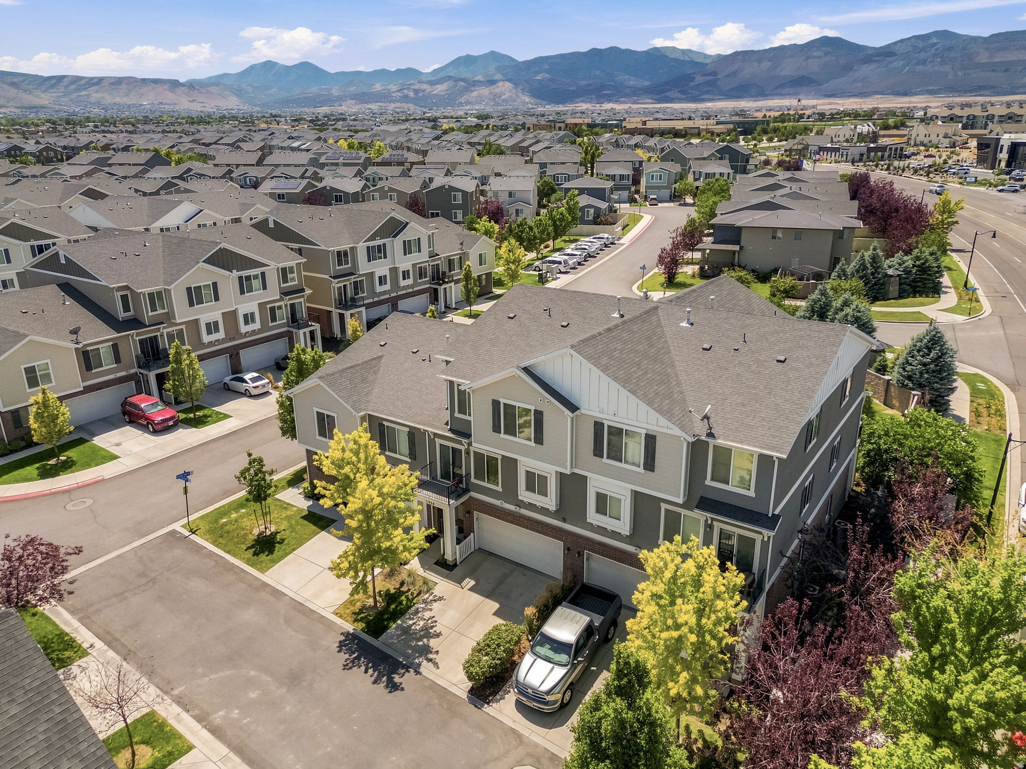 YOSEMITE PARK LOFTS - Residential