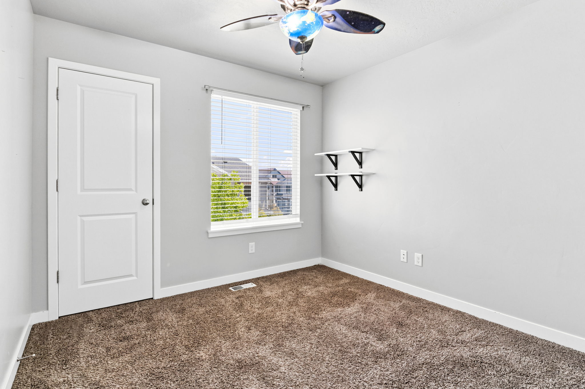 YOSEMITE PARK LOFTS - Residential