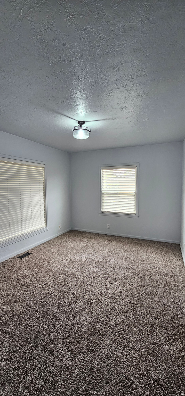 LOGAN CITY - Residential