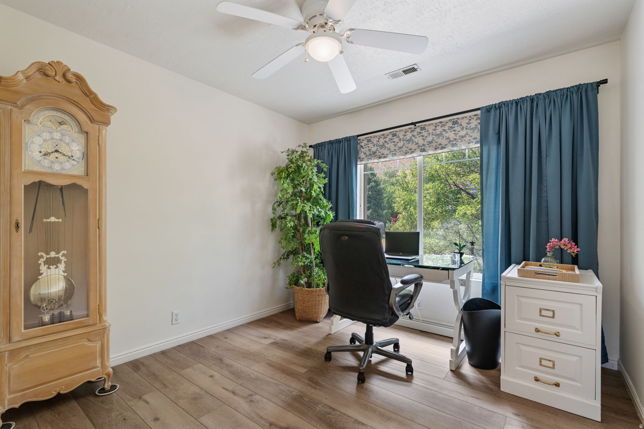 CENTENNIAL HEIGHTS - Residential