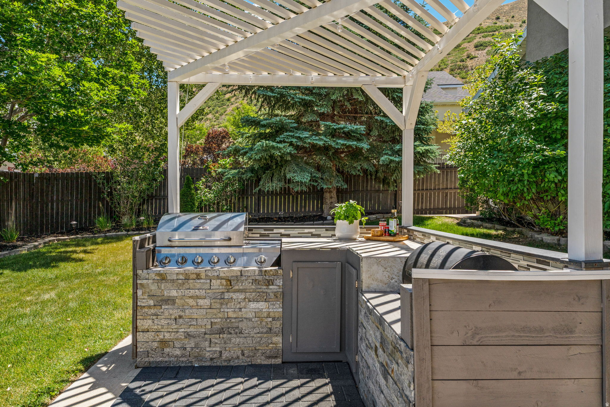 CENTENNIAL HEIGHTS - Residential