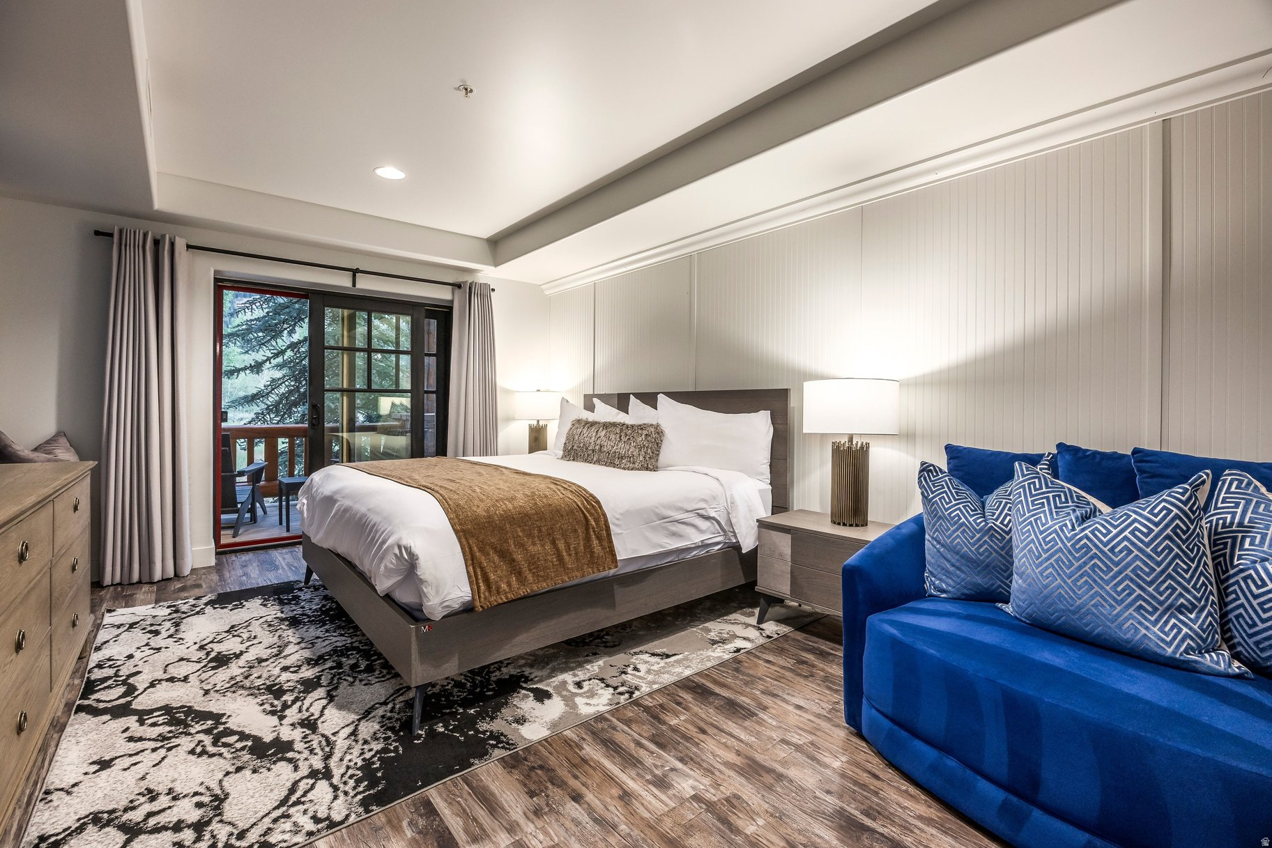 LODGES AT DEER VALLEY - Residential