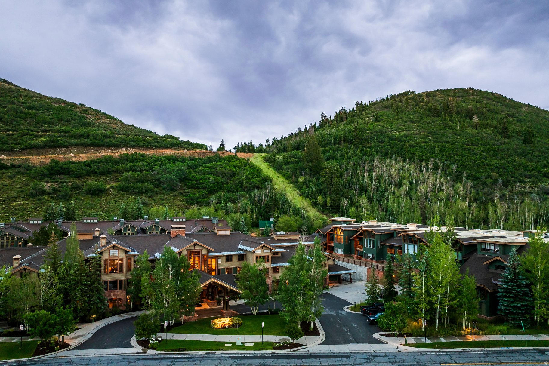 LODGES AT DEER VALLEY - Residential