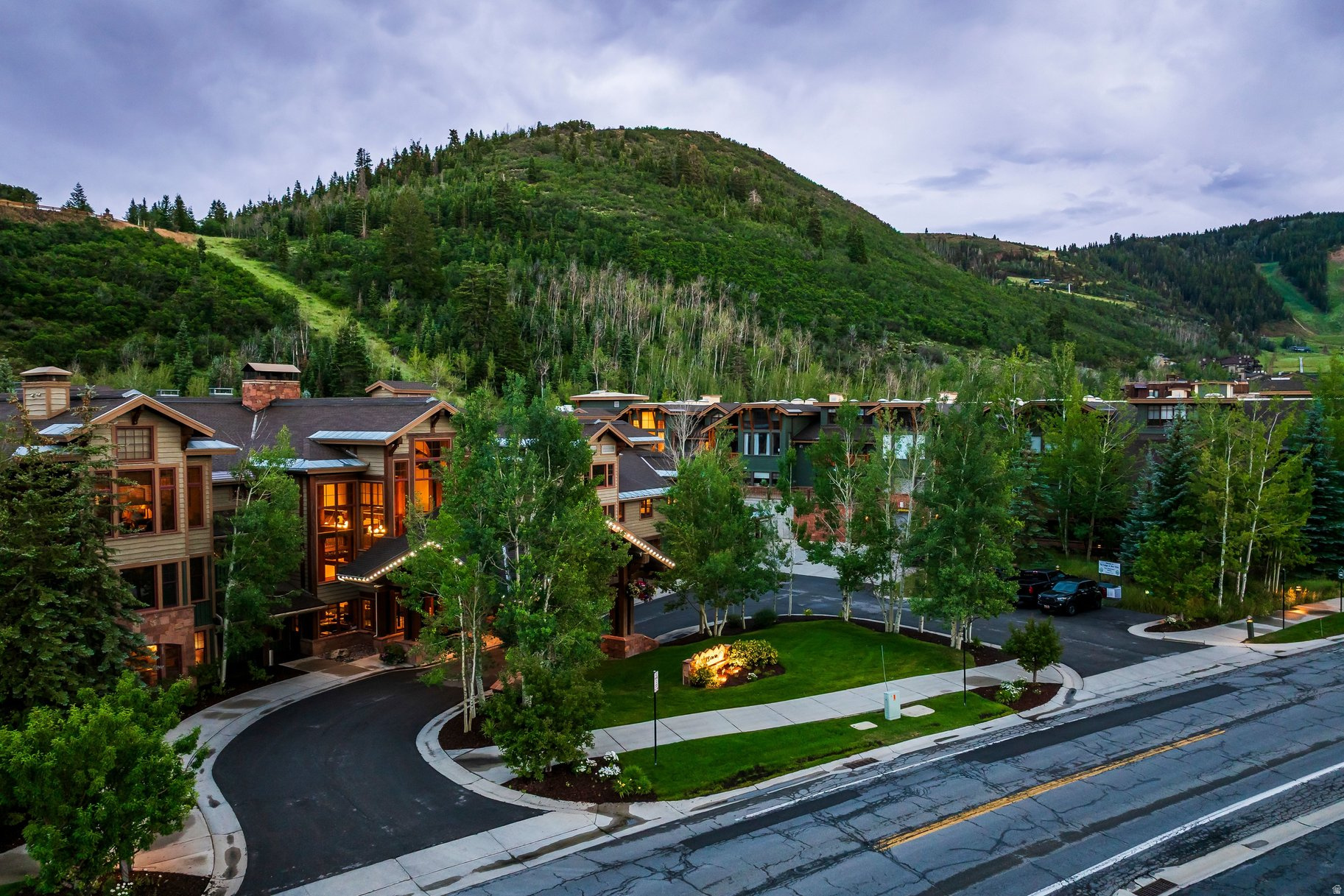 LODGES AT DEER VALLEY - Residential
